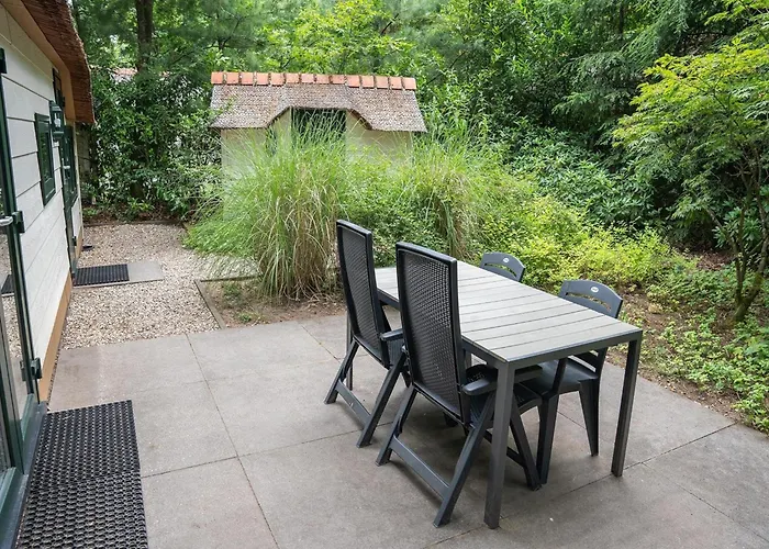 In Veluwe Near Speulderbos Vakantiehuis